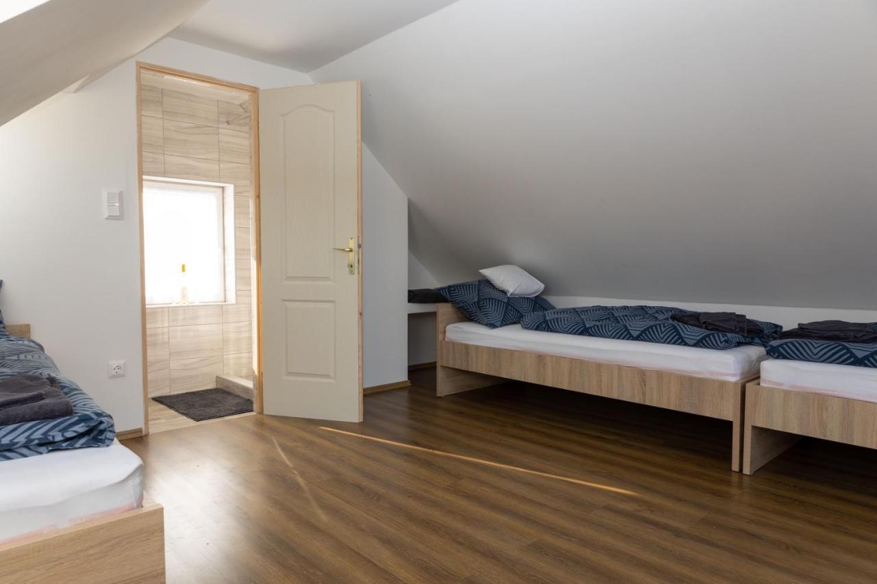 Takacs Pince Apartman Hajos Dış mekan fotoğraf